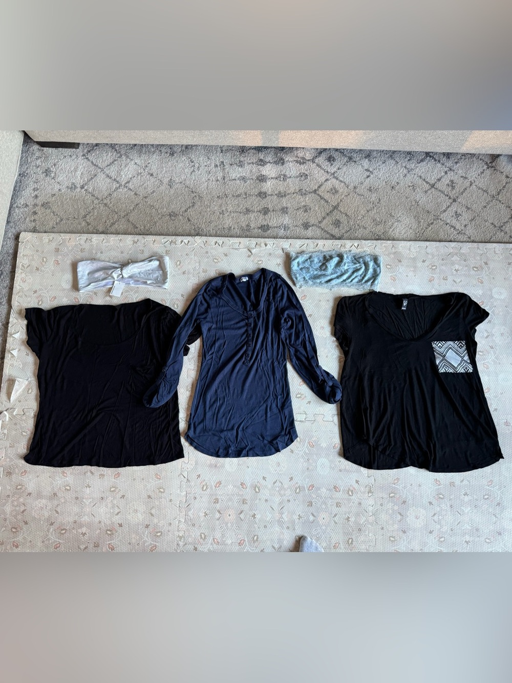 Boutique & Everyday Tops + Bandeau Bras Bundle – Size Medium